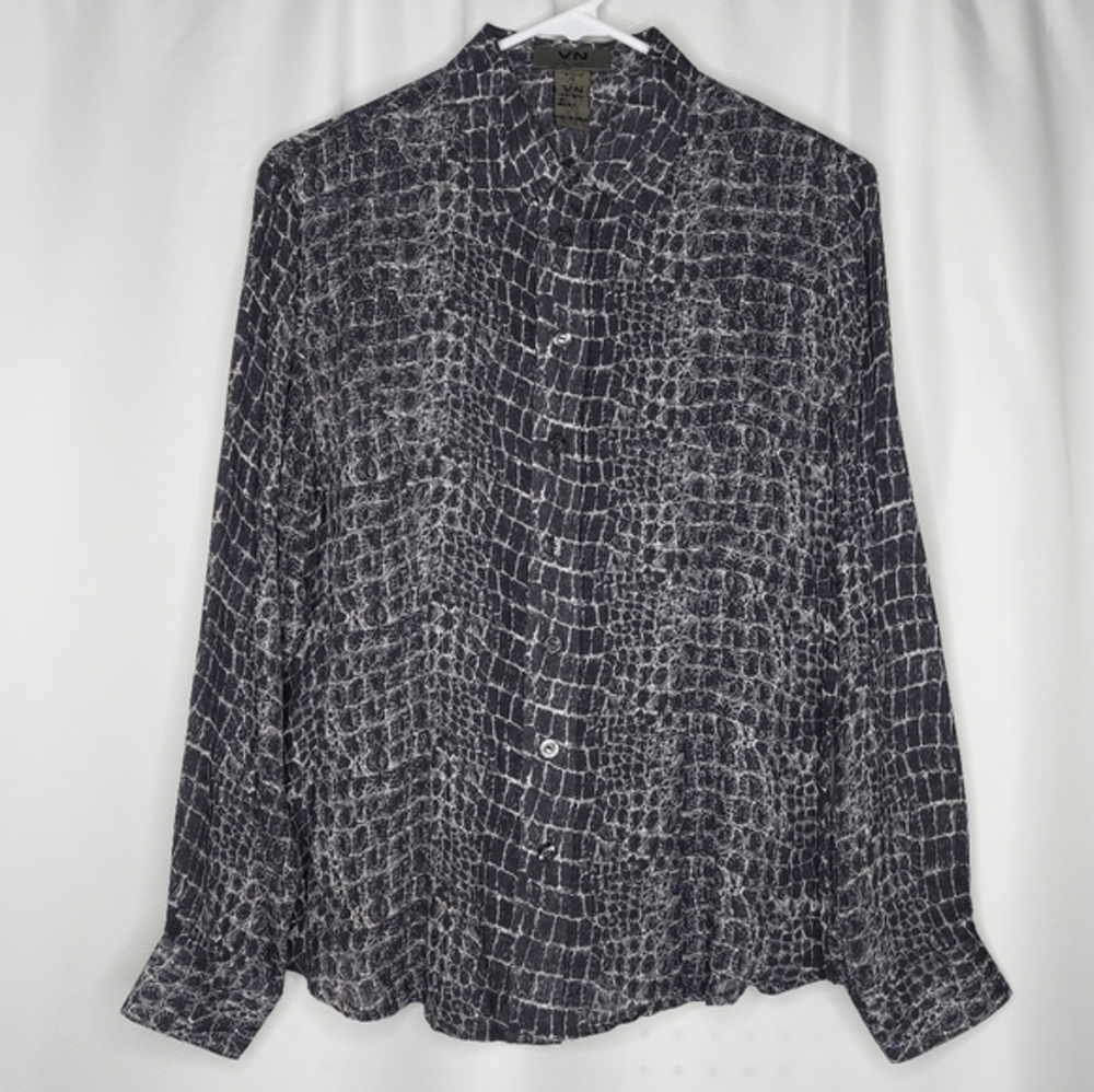 Votre Nom Silk Blouse Women Medium Petite Black Animal Button Collar Long Sleeve